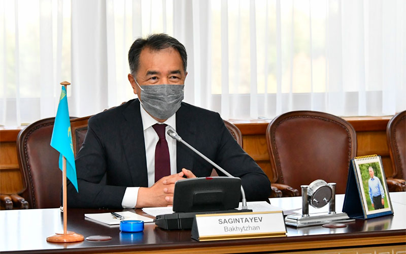 Мегаполис әкімі Б. Сағынтаев Еуропалық Одақтың Қазақстандағы өкілдігінің басшысы К. Янкаускасты қабылдады.